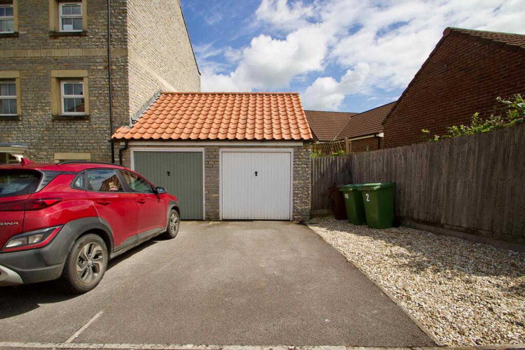 Additional image 16 of Clockhouse View, Street