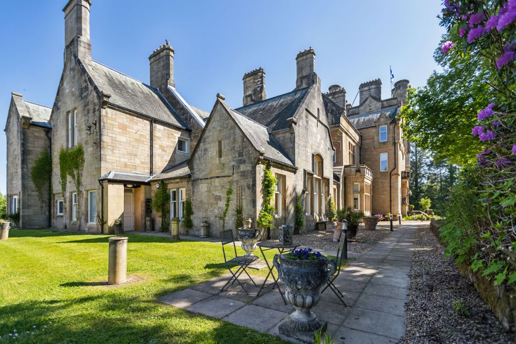 Additional image 2 of 3 bed flat for saleDalnair Castle, Croftamie, Glasgow G63