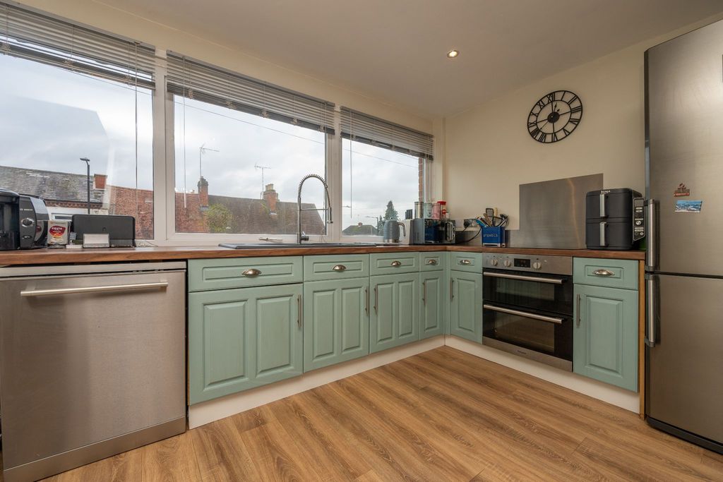 Additional image 7 of 3 bed terraced house for saleHenley Street, Alcester B49