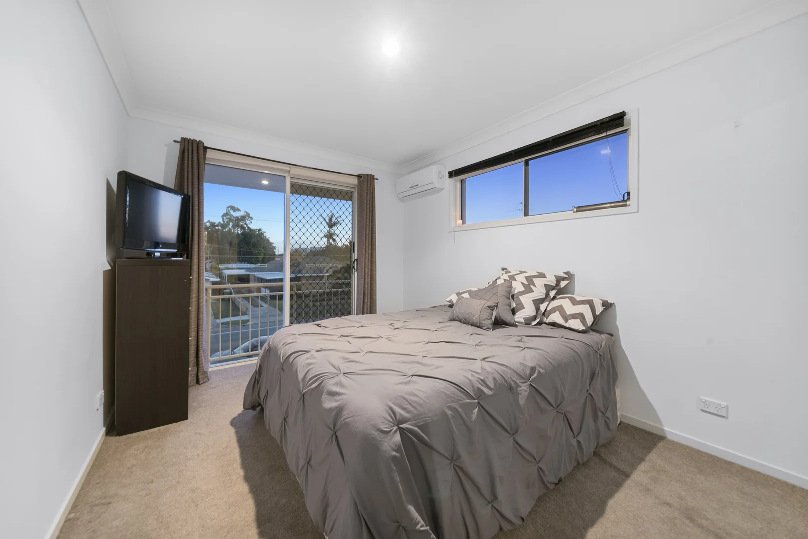 Additional image 17 of 1/49 Broadwater Street, Runaway Bay QLD 4216