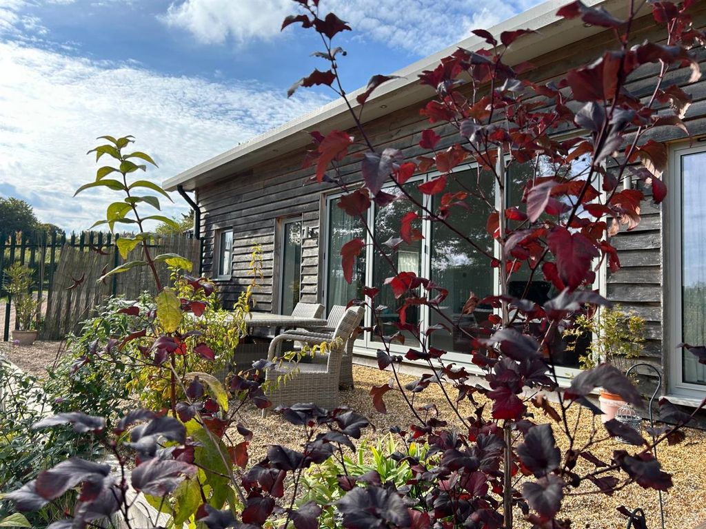 Additional image 2 of 3 bed detached house for saleOld Alresford, Alresford SO24