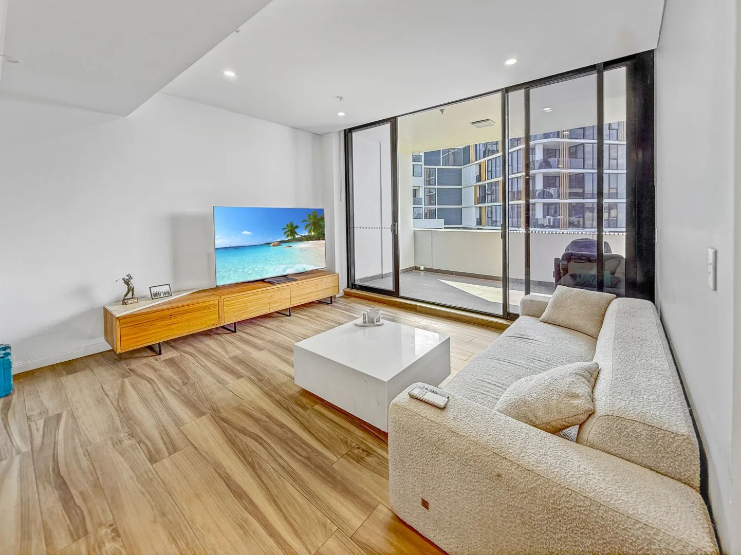 Additional image 2 of 463/28 Oaks Avenue, Dee Why NSW 2099