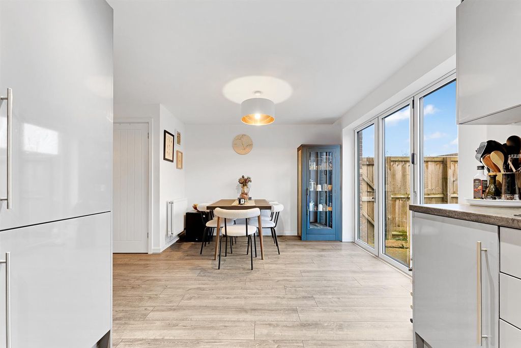 Additional image 5 of 3 bed semi-detached house for saleWoodyard Avenue, Chesterfield S41