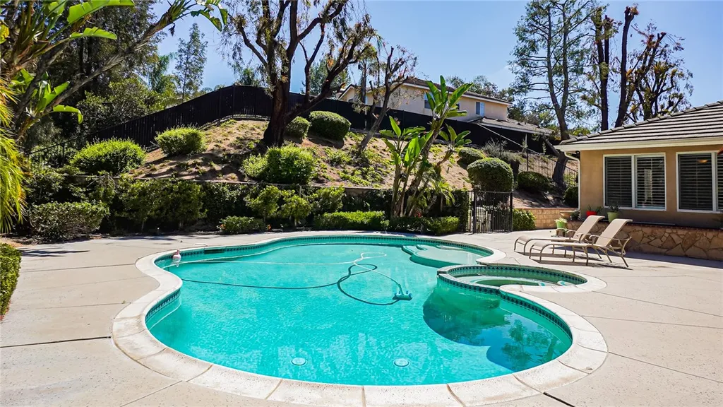 Additional image 28 of 16693 Weeping Willow Dr, Riverside, CA 92503
