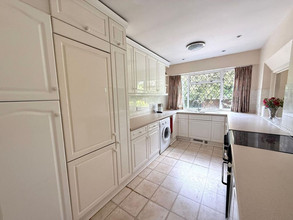 Additional image 6 of 4 bed detached house for saleGrays Lane, Ashtead KT21