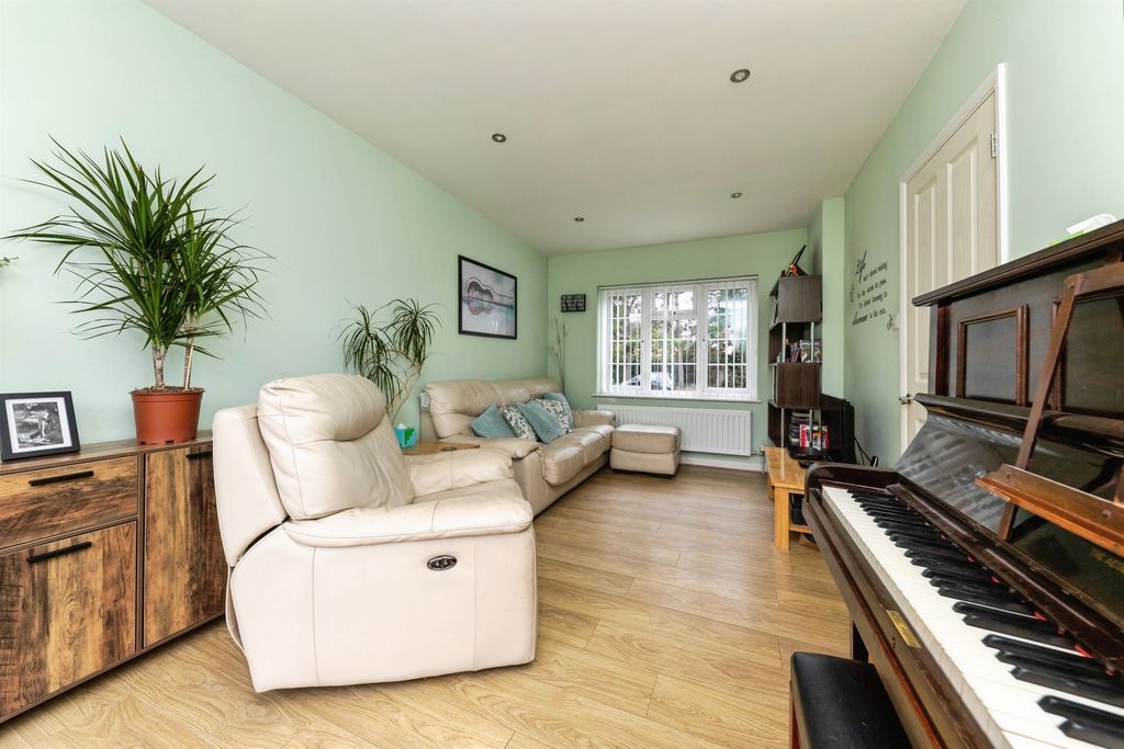 Additional image 6 of 3 bed detached house for saleWestell Close, Baldock SG7