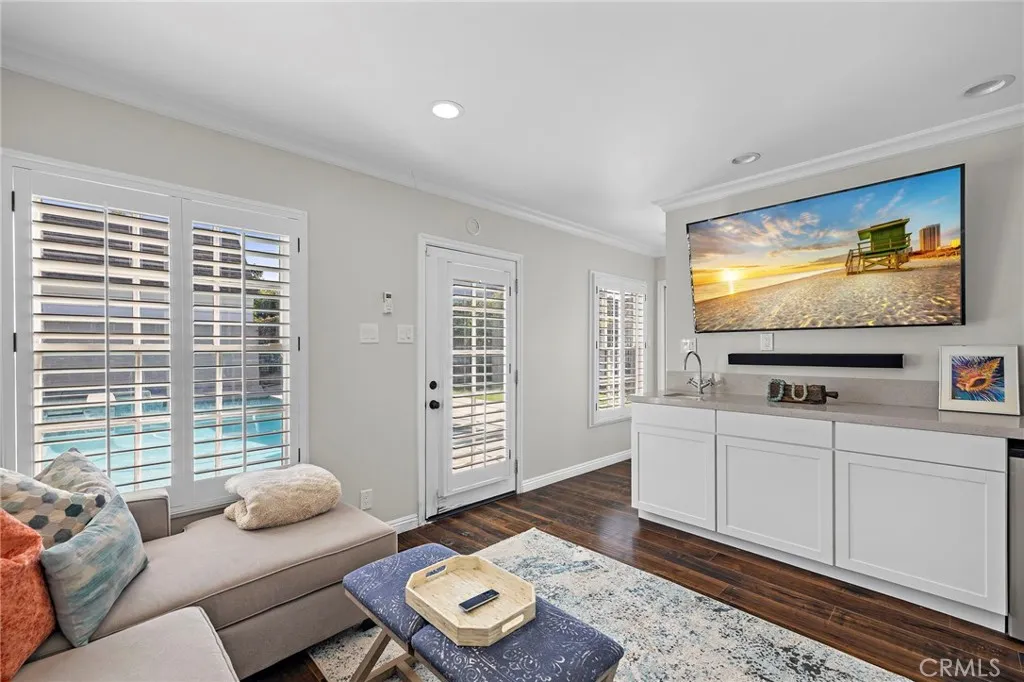 Additional image 22 of 3930 Myrtle Ave, Long Beach, CA 90807