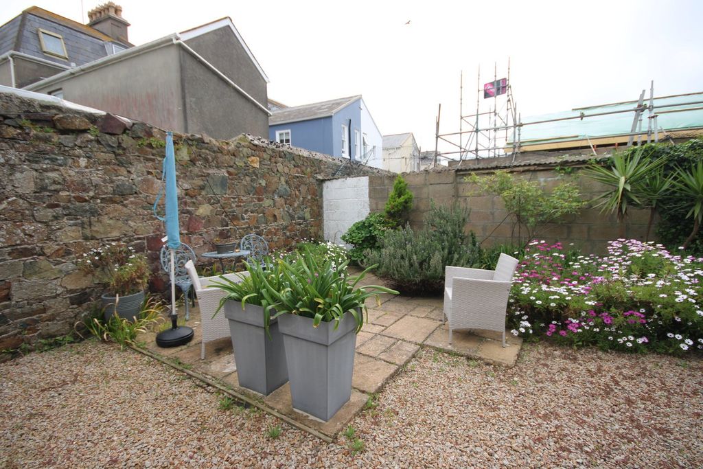 Additional image 12 of 1 bed flat for saleLa Route De St Aubin, St Helier JE2