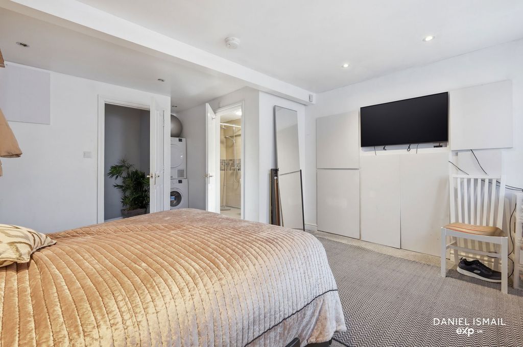 Additional image 38 of 8 bed detached house for saleWelbeck Drive, Langdon Hills, Basildon SS16