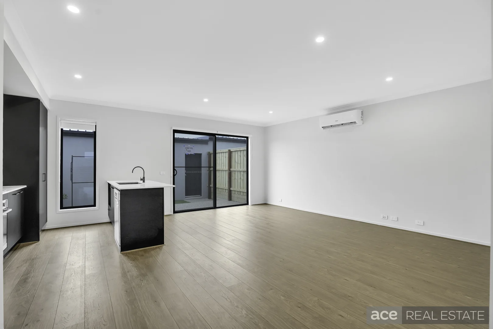 Additional image 3 of 10 Westphalia Walk, Bonnie Brook VIC 3335