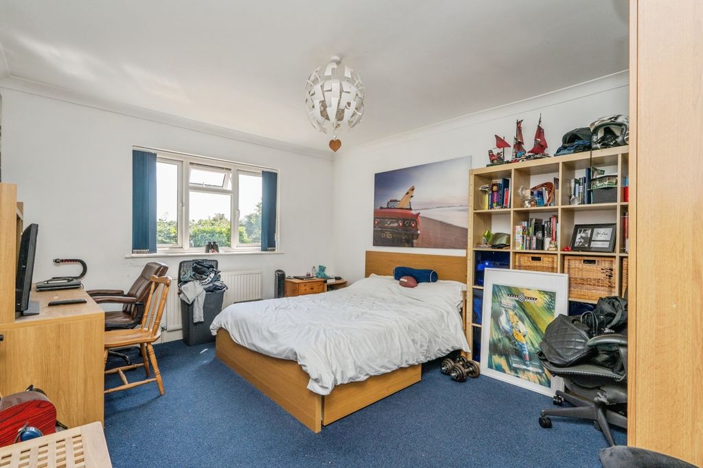 Additional image 7 of 4 bed bungalow for saleMain Road, Emsworth, West Sussex PO10