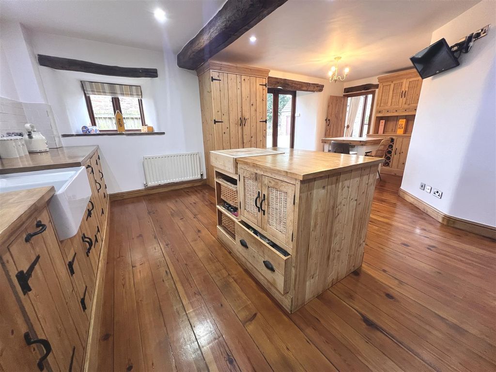 Additional image 5 of 4 bed barn conversion for saleHay Green Lane, Birdwell, Barnsley S70