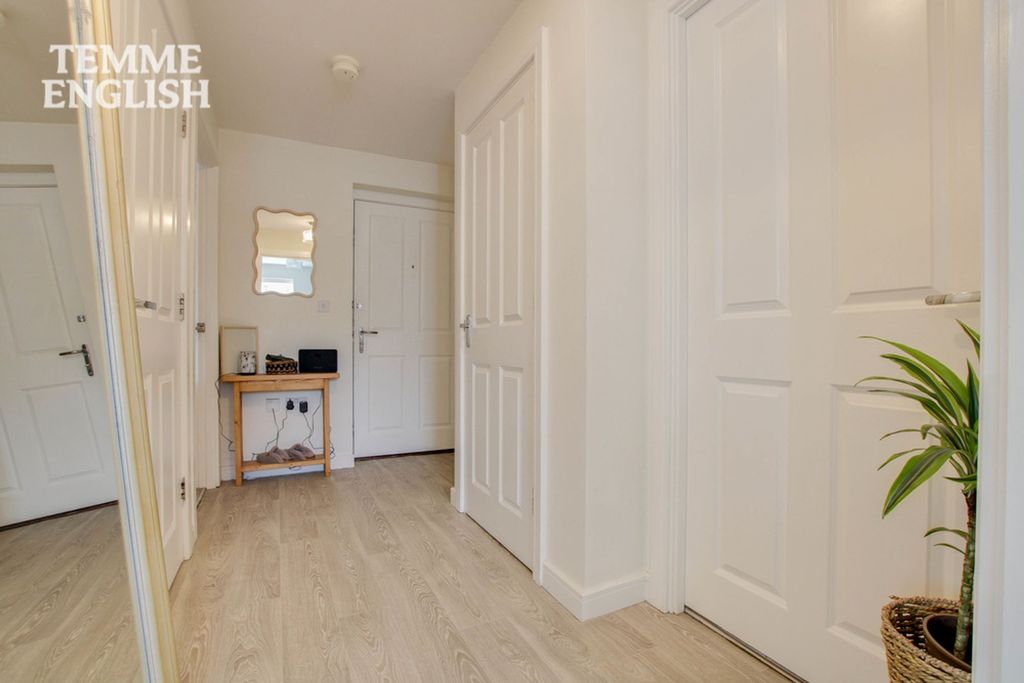 Additional image 15 of 2 bed flat for saleSchool Avenue, Dunton Fields, Laindon SS15