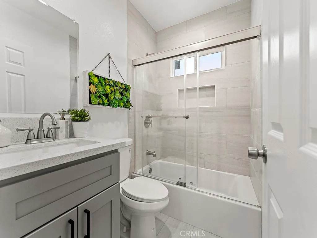 Additional image 36 of 1411 W 7th Street, Santa Ana, CA 92703