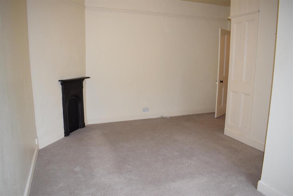 Additional image 6 of High Street, Henley-In-Arden
