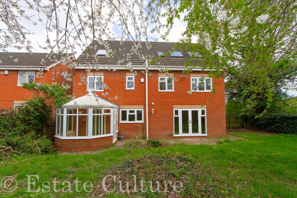 Additional image 16 of 7 bed detached house for salePrimrose Drive, Bedworth CV12
