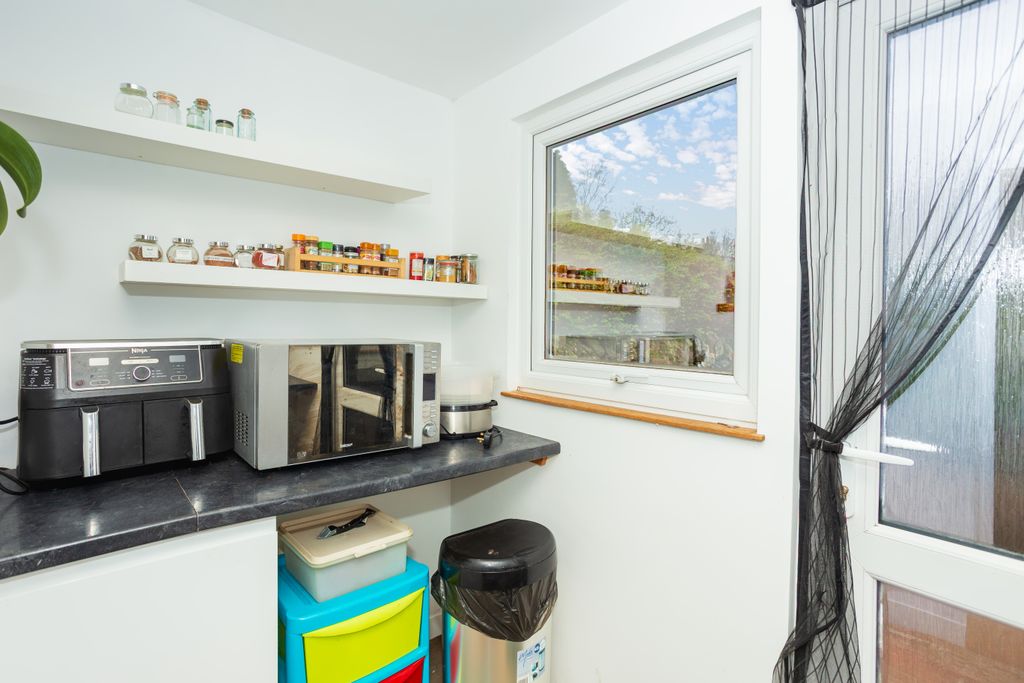 Additional image 10 of 3 bed detached bungalow for sale26 Main Road, Collin, Dumfries DG1