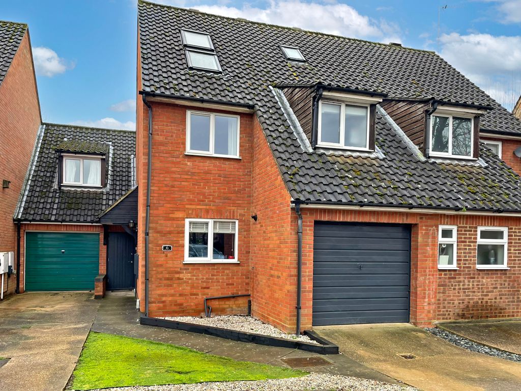 3 bed semi-detached house for saleMill Close, Biggleswade SG18