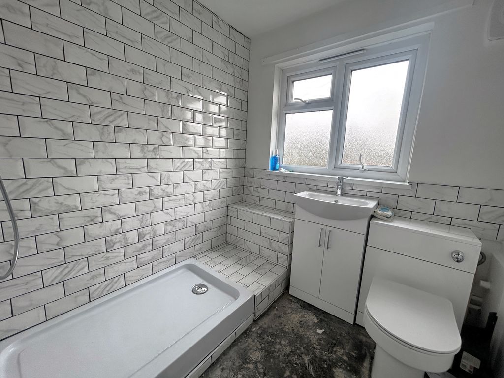 1 bed flat for salePleasant Place, Kegworth DE74 photo 5