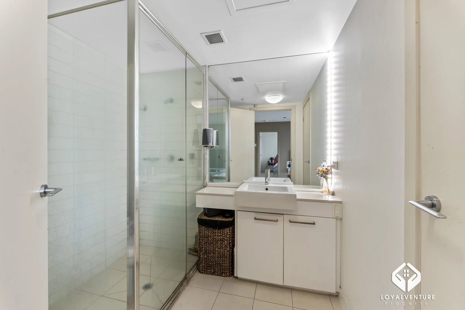 Additional image 7 of 2112A/100 Harbour Esplanade, Docklands VIC 3008