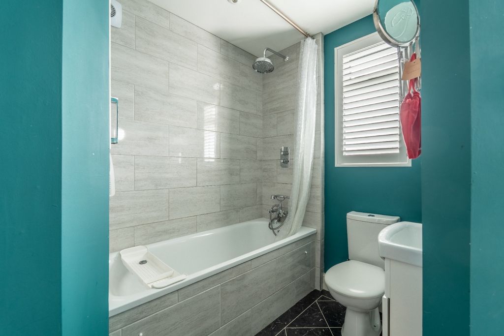 Additional image 37 of 4 bed detached house for saleIzane Road, Bexleyheath, Kent DA6