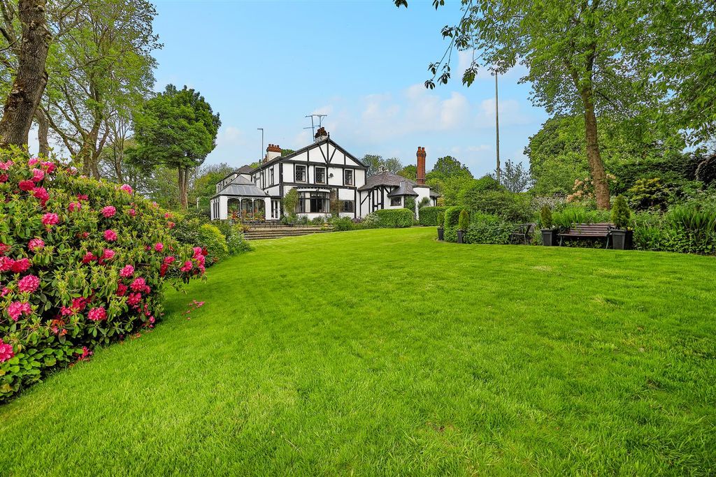 Additional image 63 of 4 bed country house for saleWesterhill House, Westerhill, Ashton-Under-Lyne OL7