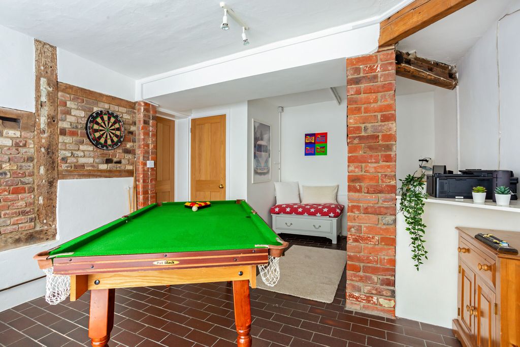 Additional image 7 of 4 bed terraced house for saleEast Street, Alresford SO24