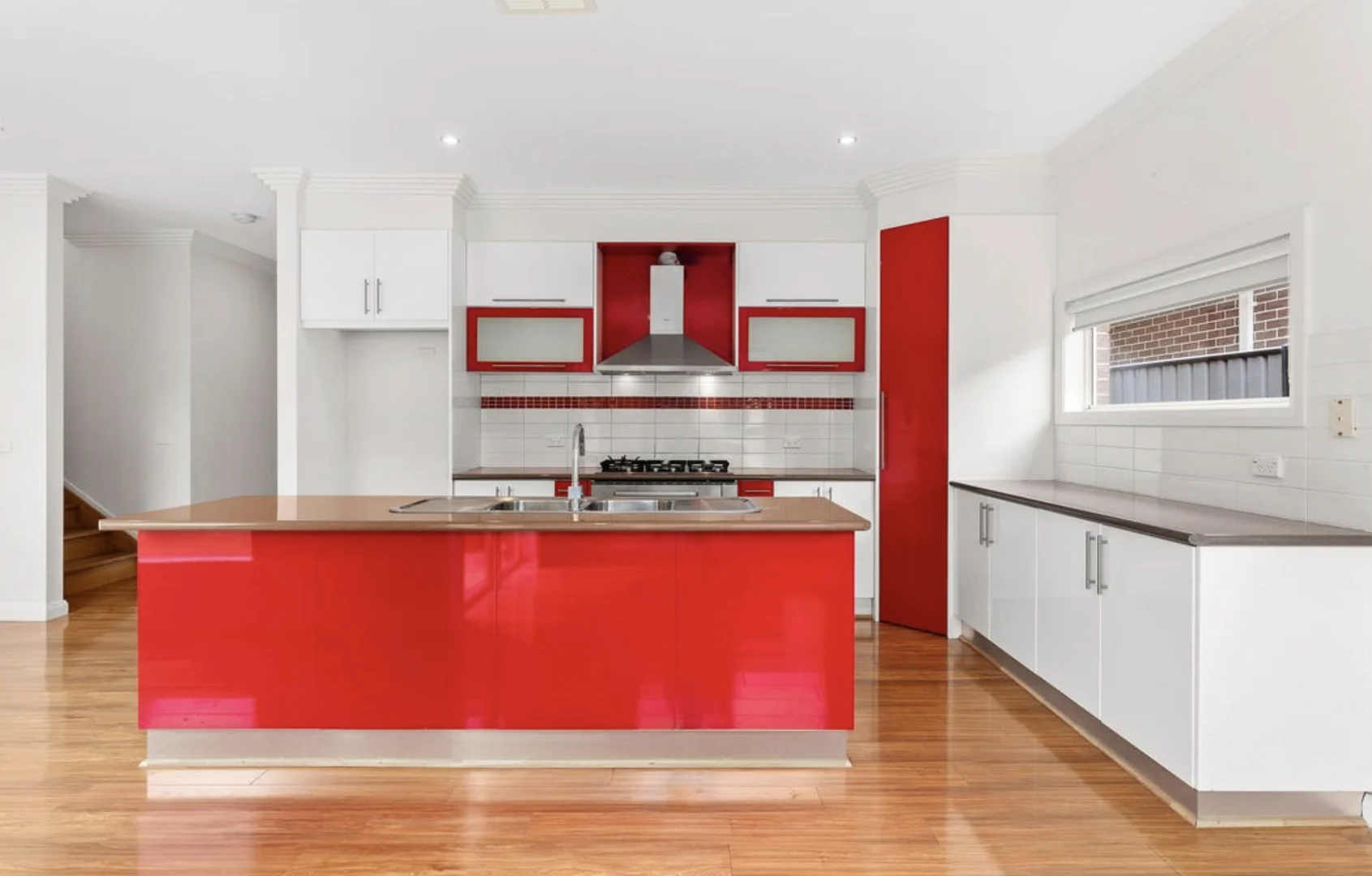 44 Hyde Park, Craigieburn VIC 3064 photo 2