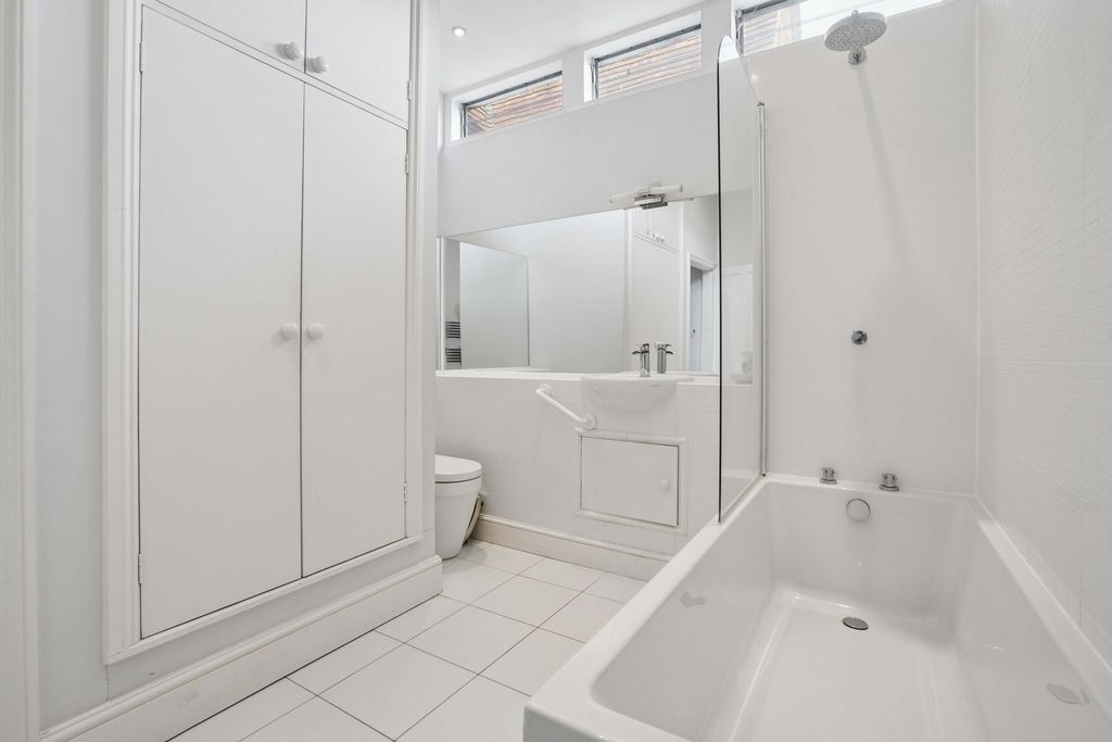 Additional image 13 of 5 bed terraced house for saleEast St. Helen Street, Abingdon OX14