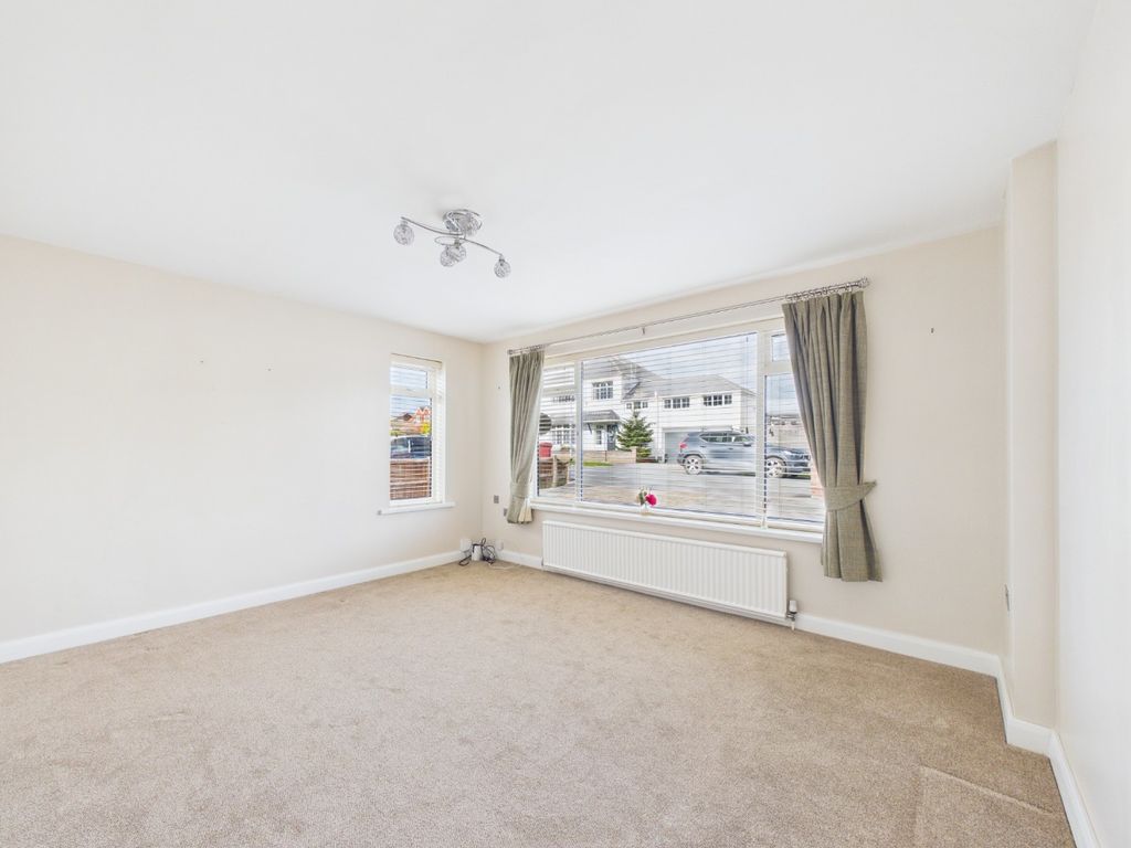 3 bed detached bungalow for saleSummerdale, Barton-Upon-Humber, Lincolnshire DN18 photo 3