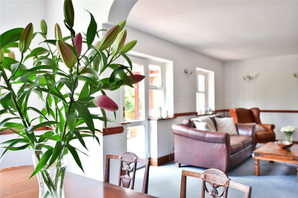 Additional image 8 of 4 bed semi-detached house for saleDairy Way, Abbots Langley WD5