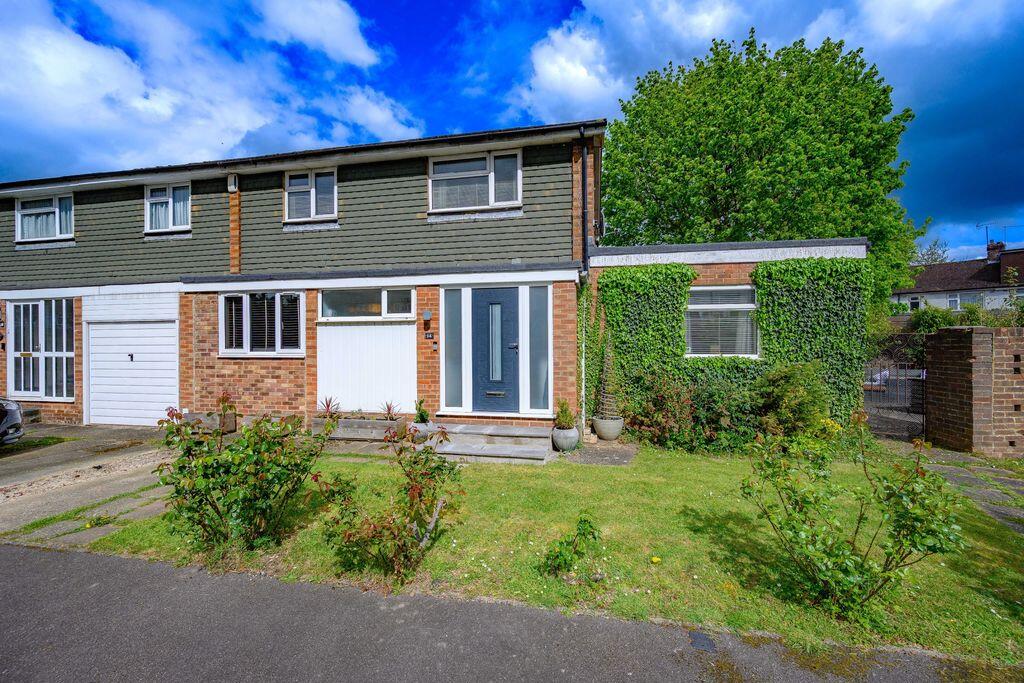 Manor Close, Hatfield