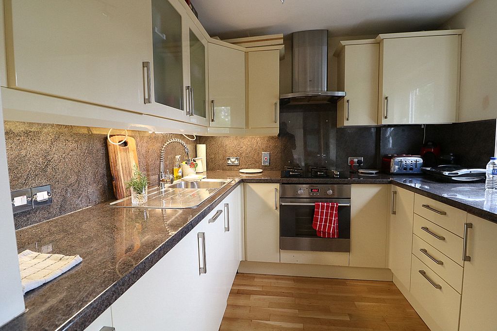 Additional image 2 of 2 bed flat for saleDe Parys Avenue, Bedford MK40