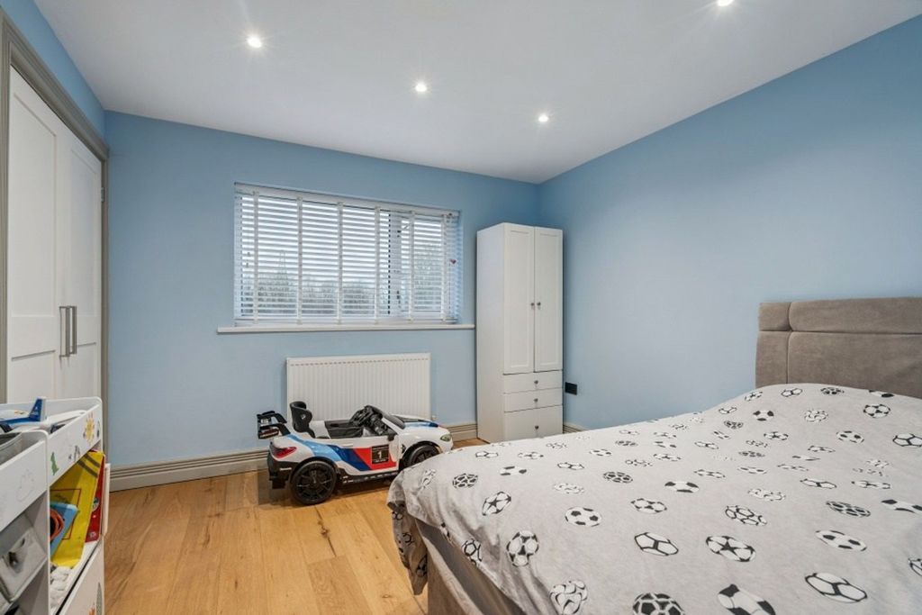 Additional image 16 of 5 bed terraced house for saleAlva Way, Carpenders Park, Watford WD19