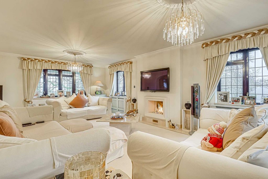Additional image 19 of 4 bed detached house for saleVicarage Hill, Benfleet SS7