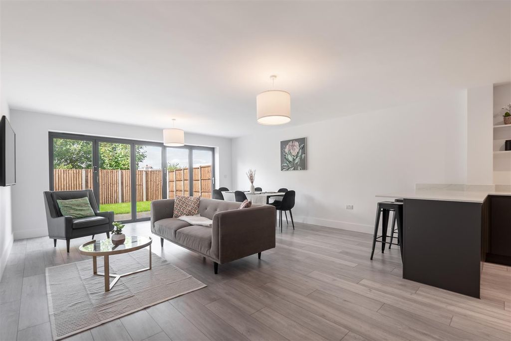 3 bed detached house for saleClarke Close, Stansted CM24