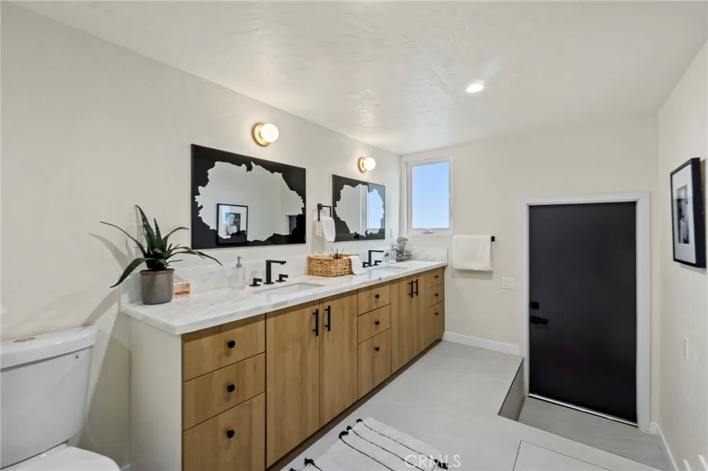 Additional image 102 of 7010 Loyal Trail, Los Angeles, CA 90068