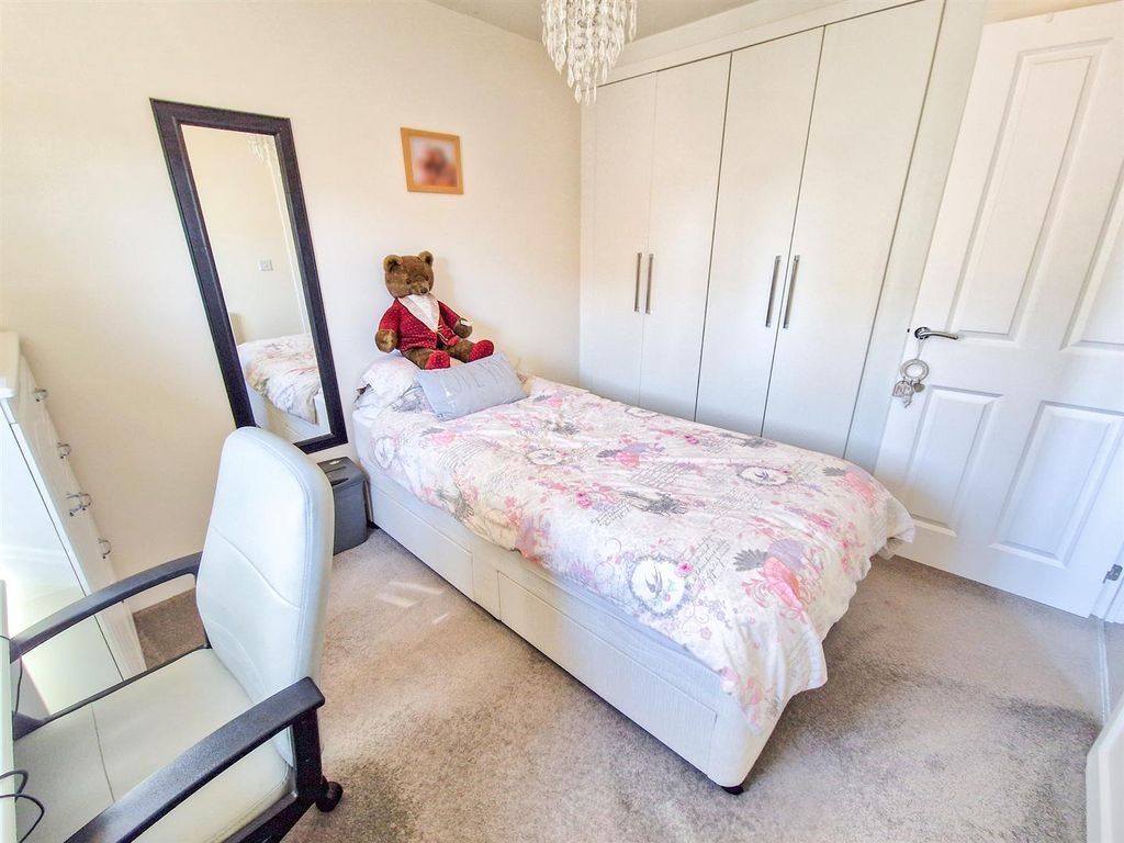 Additional image 14 of 3 bed semi-detached house for saleHovingham Drive, Great Denham, Bedford MK40