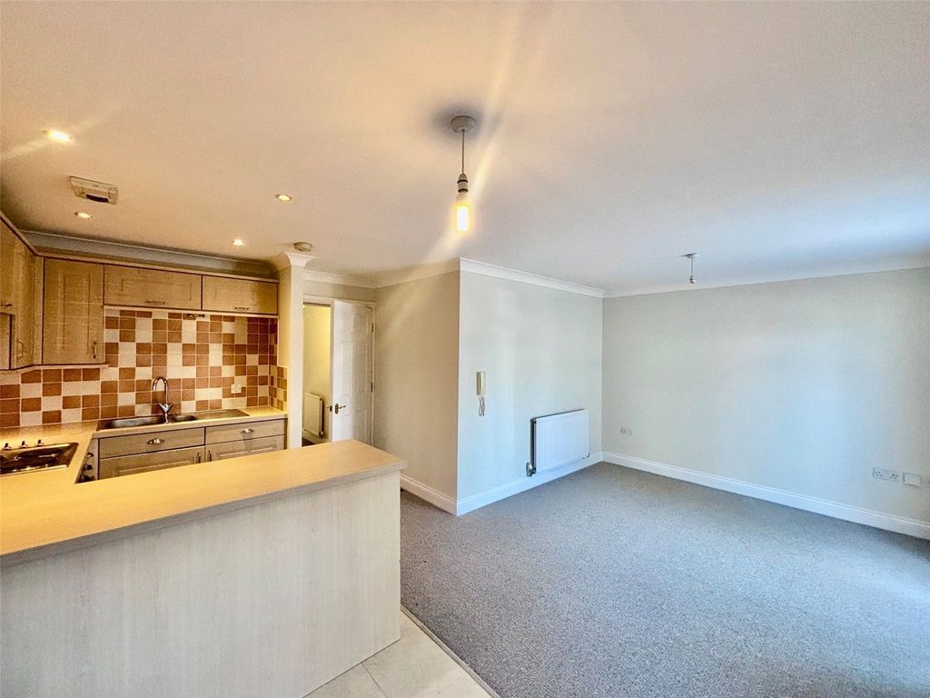 Additional image 4 of 2 bed flat for saleHarrow Road, Middlesbrough, North Yorkshire TS5