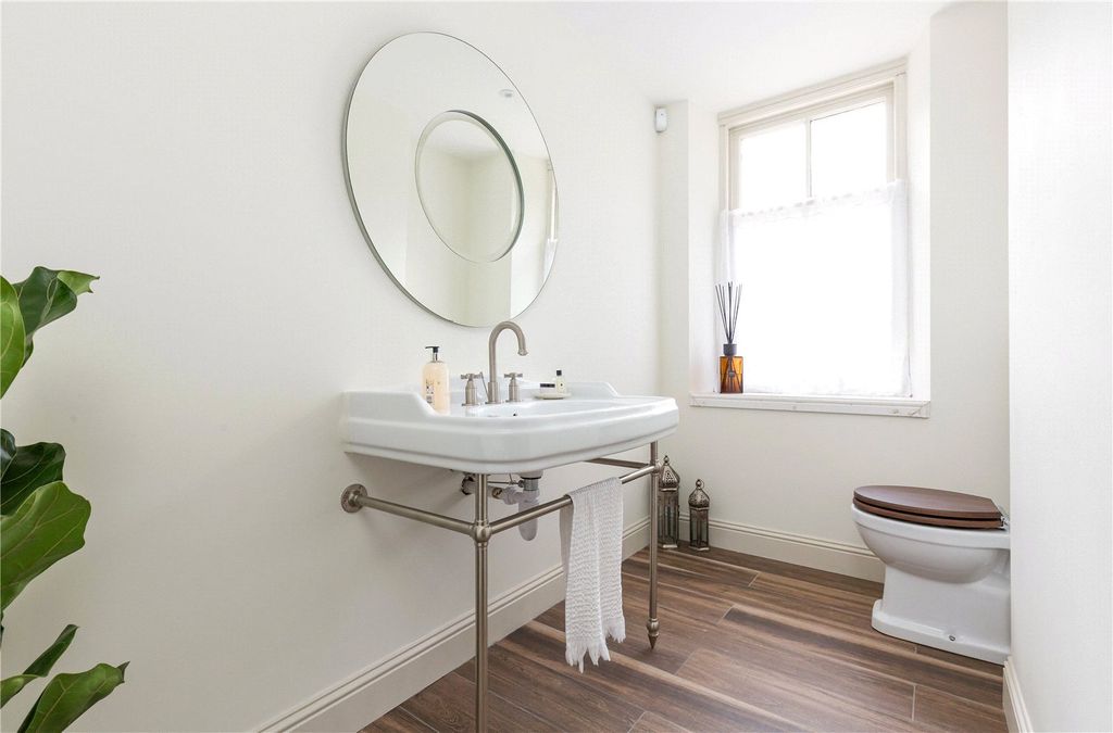 Additional image 10 of 4 bed detached house for saleGaisland House & Cottage, Balfron, Glasgow, Stirlingshire G63