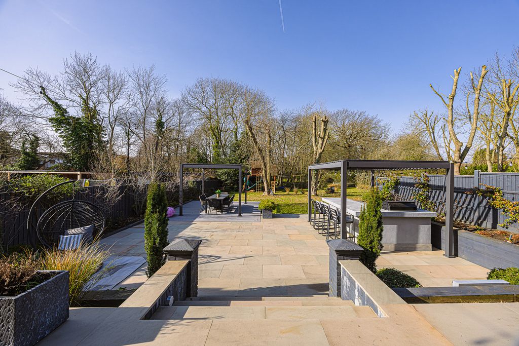 Additional image 33 of 5 bed detached house for saleRayleigh Road, Benfleet SS7