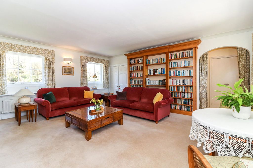 Additional image 4 of 2 bed flat for saleShardeloes, Missenden Road, Amersham HP7