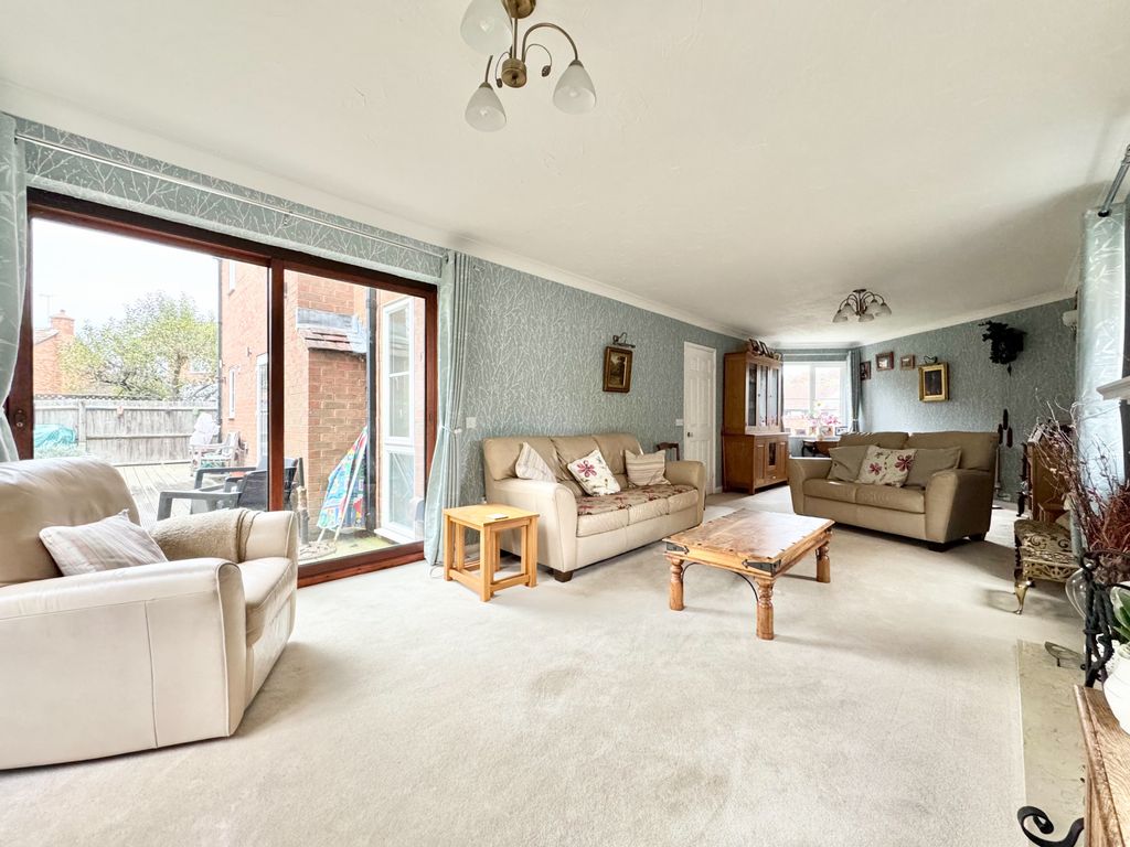 Additional image 12 of 4 bed detached house for saleMandelyns, Northchurch, Berkhamsted HP4