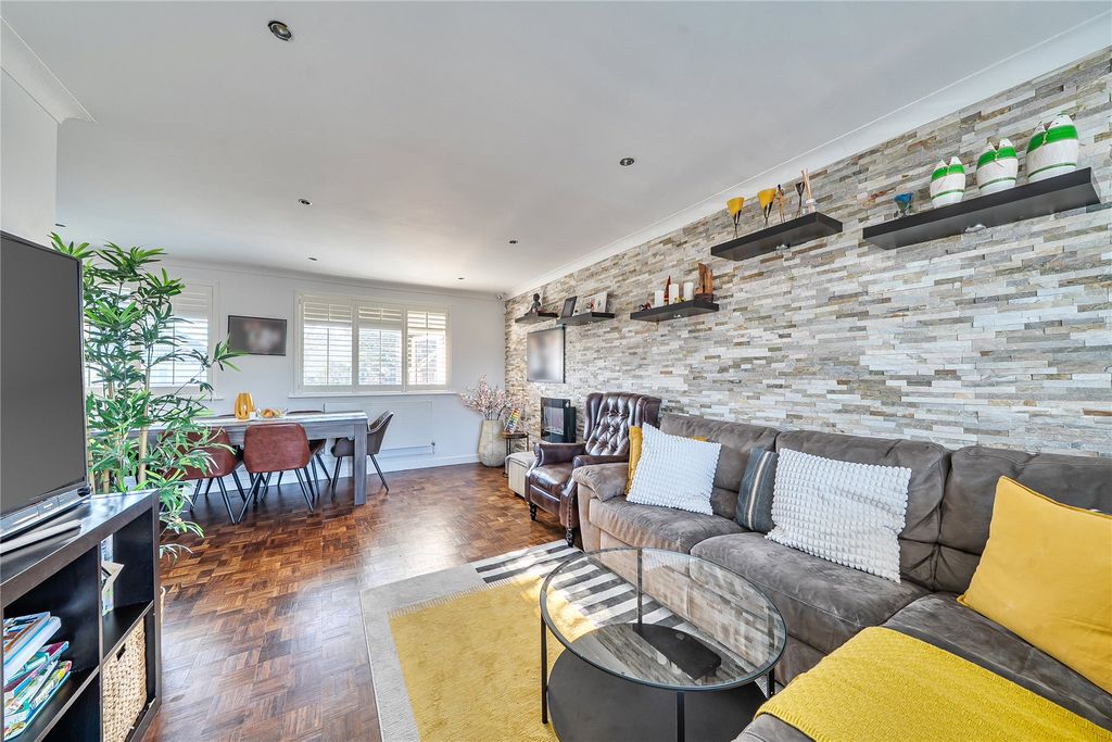 Additional image 7 of 2 bed maisonette for saleThe Knoll, Beckenham BR3