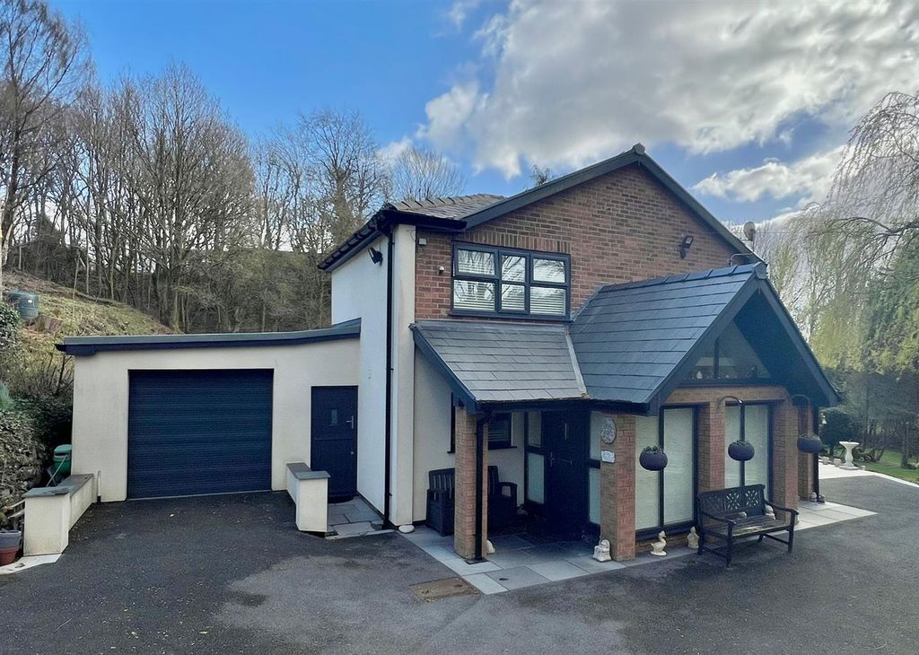 Additional image 2 of 4 bed detached house for salePark Bridge, Ashton-Under-Lyne OL7