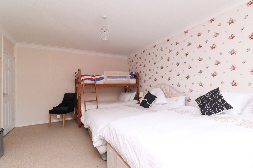 Additional image 14 of 2 bed flat for saleBay View Heights, Ethelbert Road, Birchington, Kent CT7