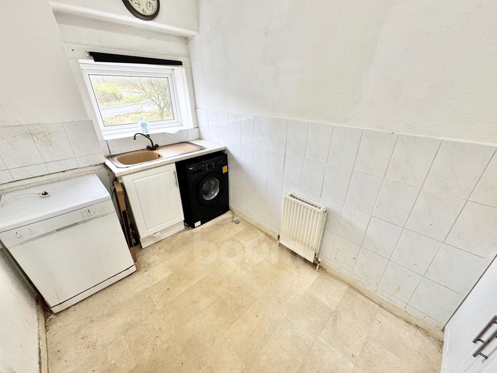Additional image 3 of 2 bed flat for saleKnoxville Road, Kilbirnie KA25