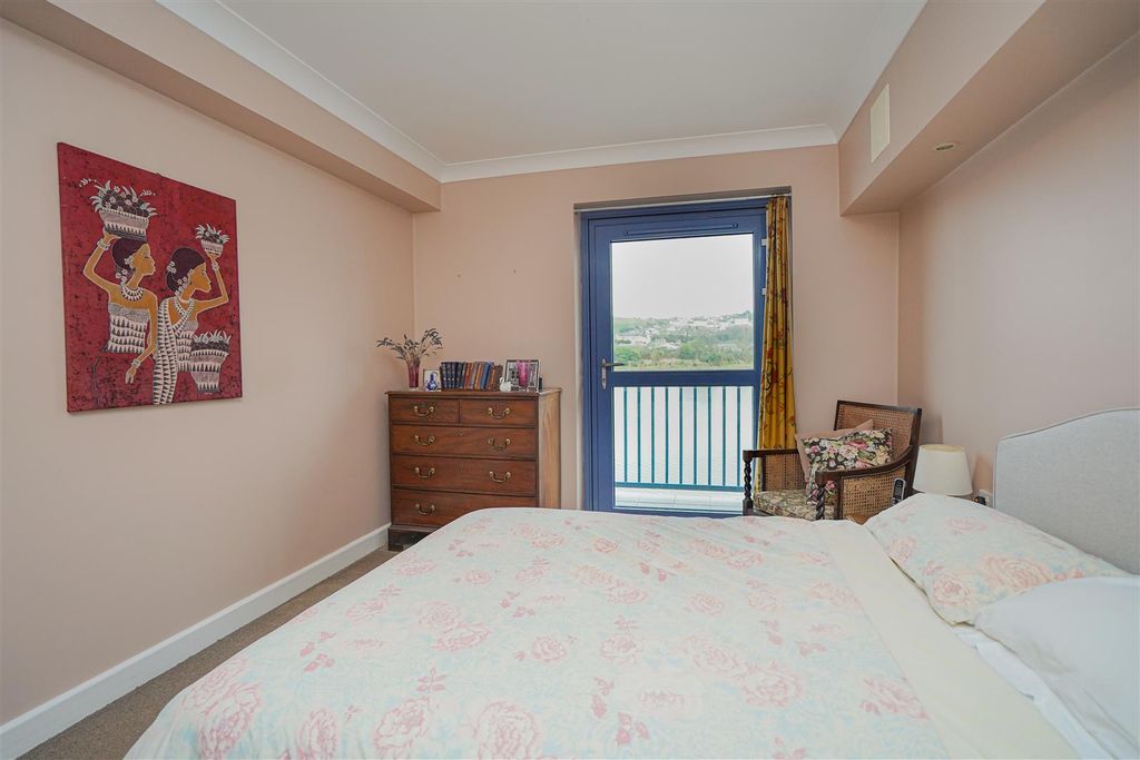 Additional image 13 of 2 bed flat for saleNew Road, Bideford EX39