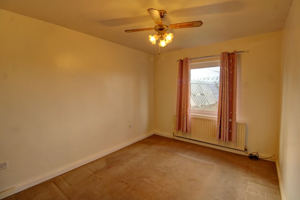 Additional image 7 of 3 bed flat for saleSt. James Close, Accrington BB5