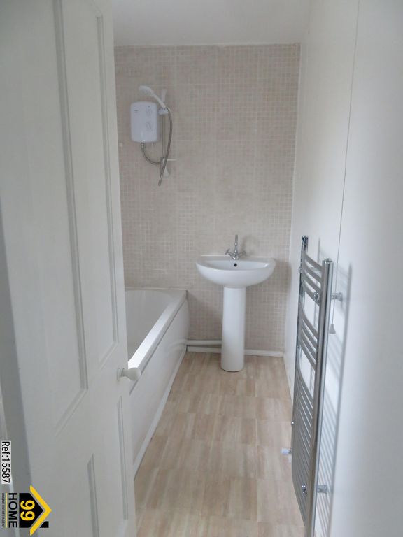 3 bed terraced house for saleStation Crescent, Billingham, Cleveland TS23 photo 5